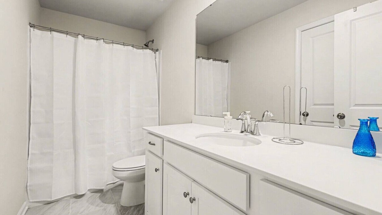 Photo of Bathroom in Bowling Green