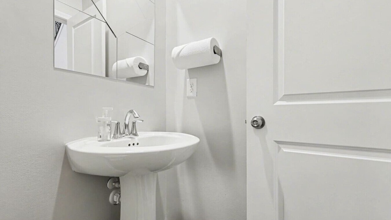 Photo of Bathroom in Bowling Green