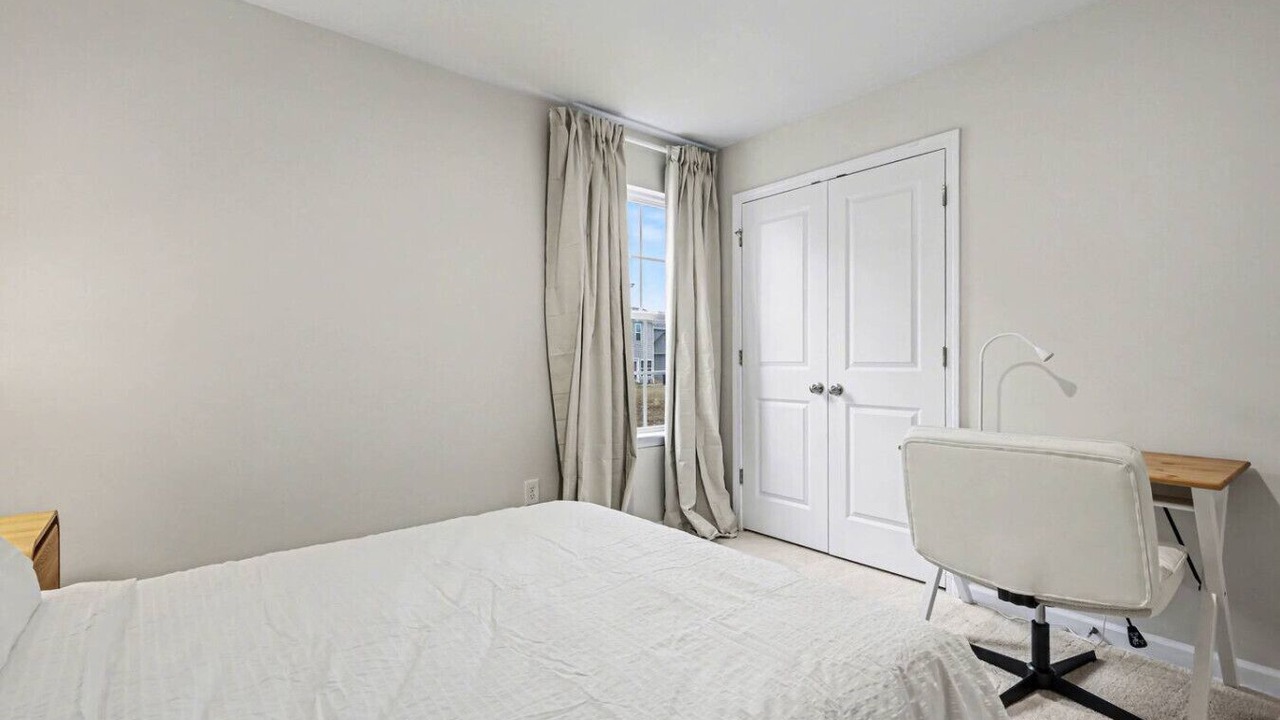 Photo of Bedroom in Bowling Green