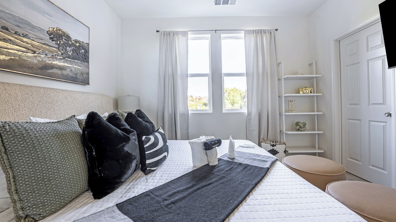 Photo of Bedroom in Lemon Grove