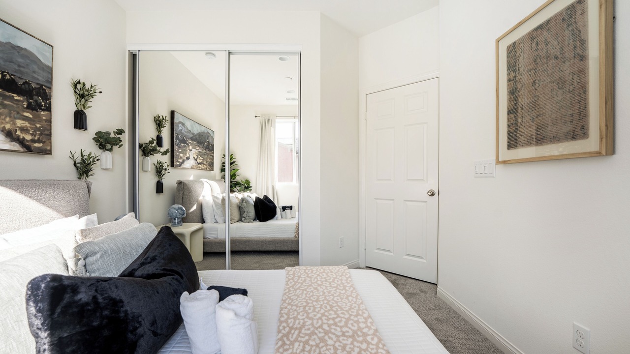 Photo of Bedroom in Lemon Grove