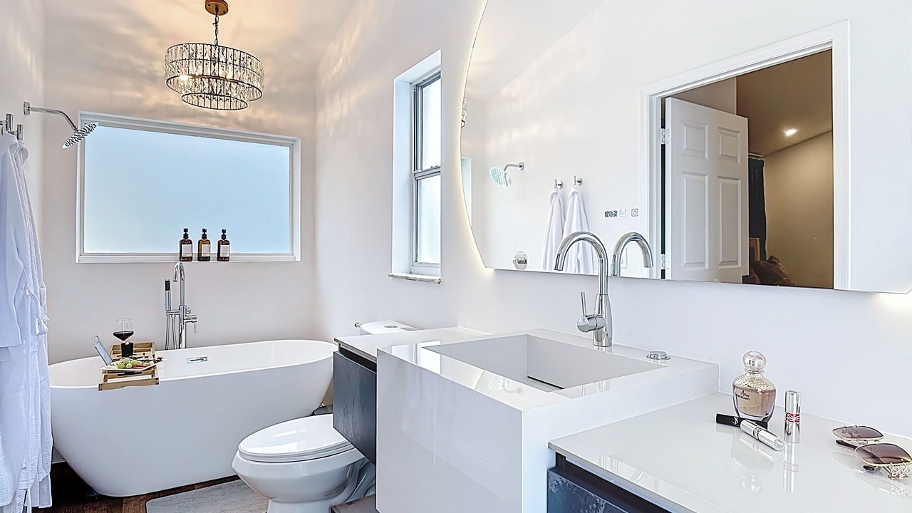 Photo of Bathroom in Davenport