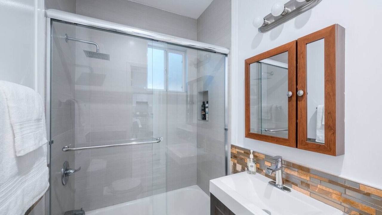 Photo of Bathroom in Atwater Village