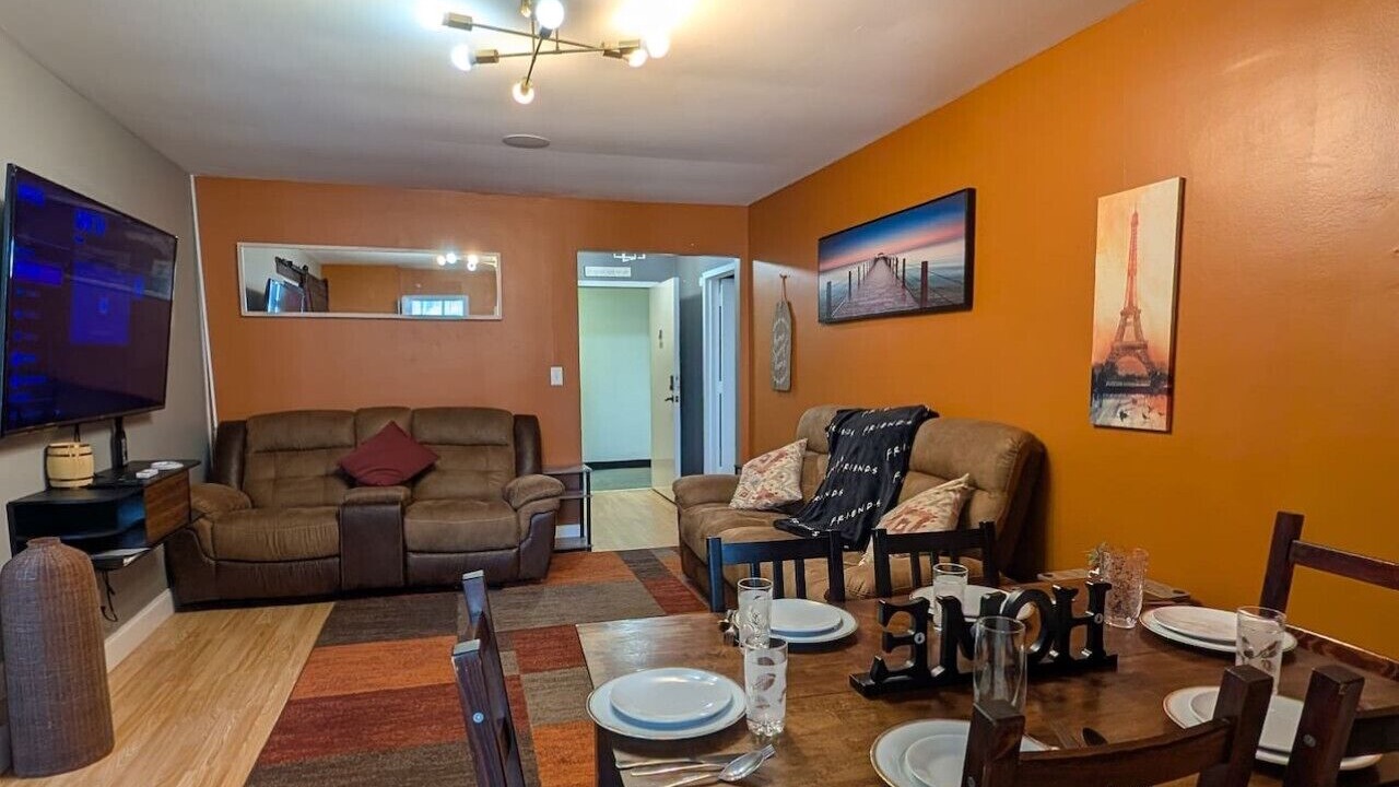 Photo of Livingroom in Downtown Atlanta