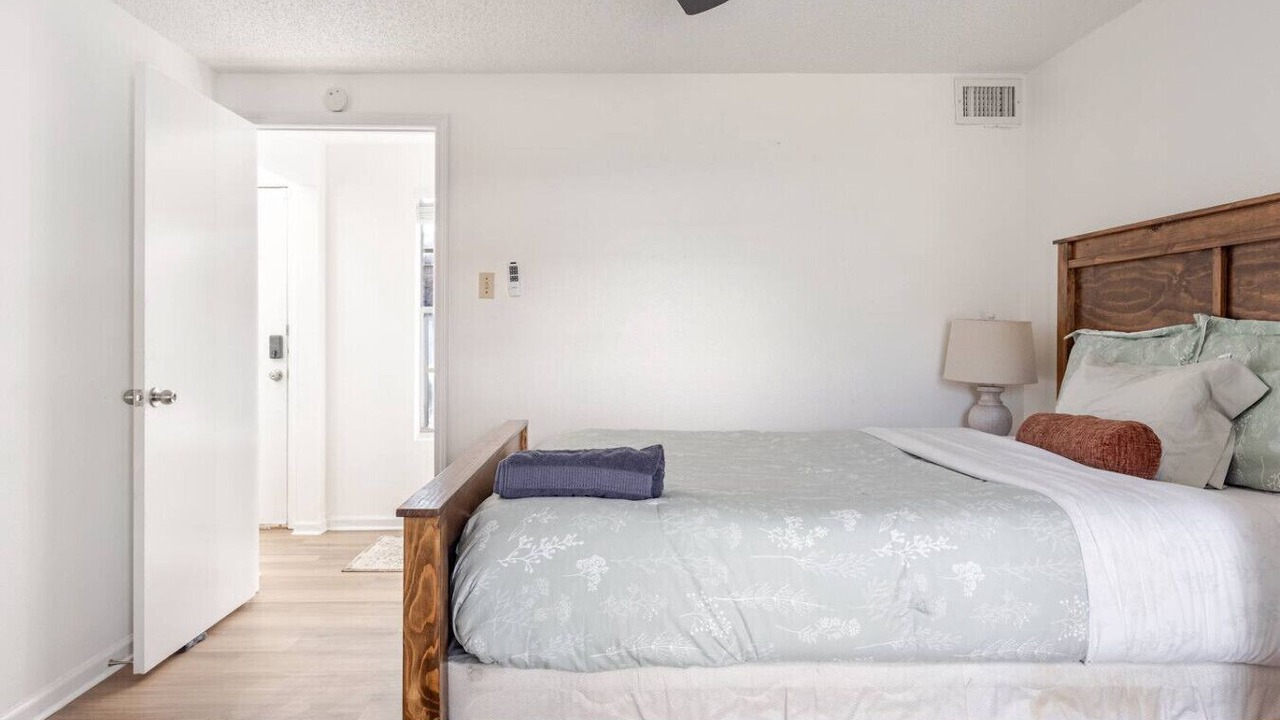 Photo of Bedroom in Brentwood