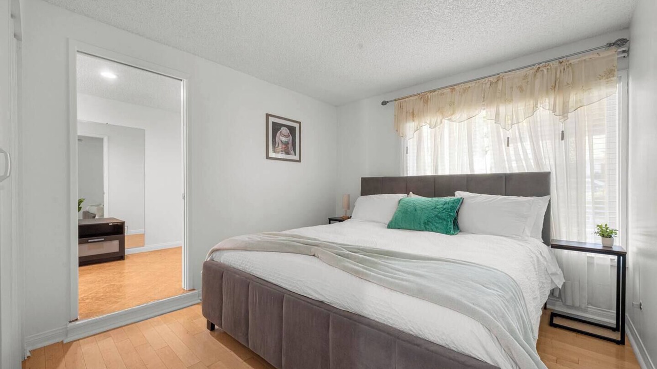 Photo of Bedroom in Glendale