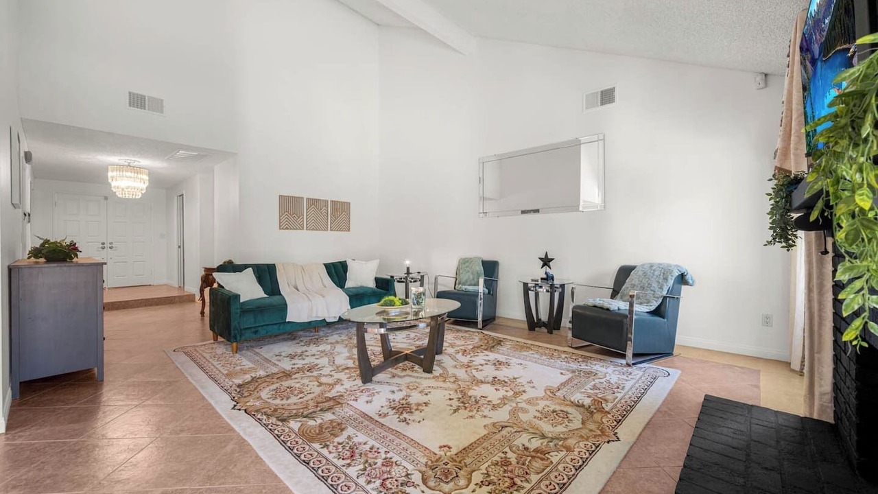 Photo of Livingroom in Glendale