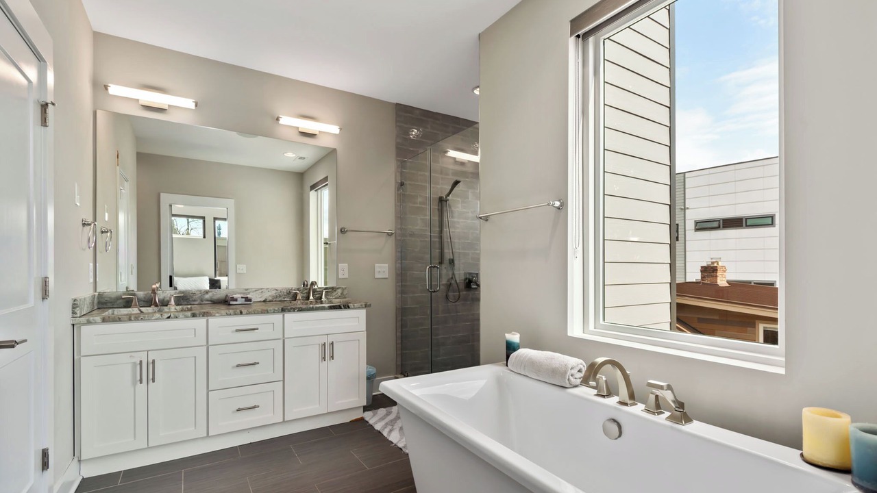 Photo of Bathroom in Third Ward