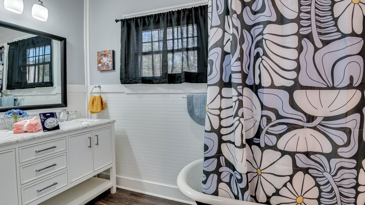 Photo of Bathroom in West End