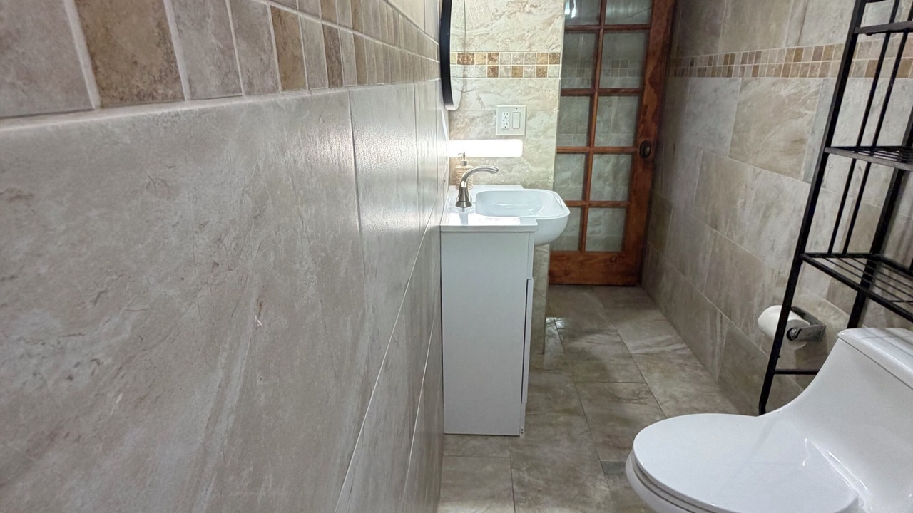 Photo of Bathroom in Woodland Hills