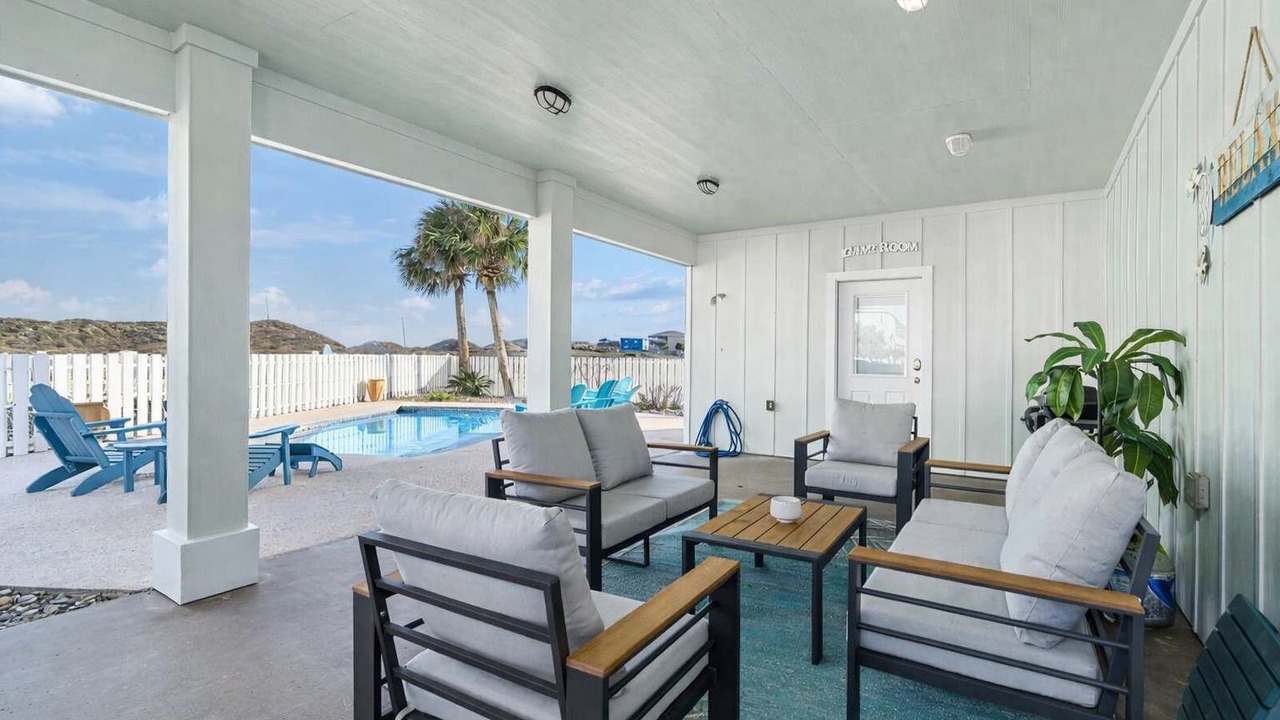 Photo of Patio Balcony in Safe Harbor