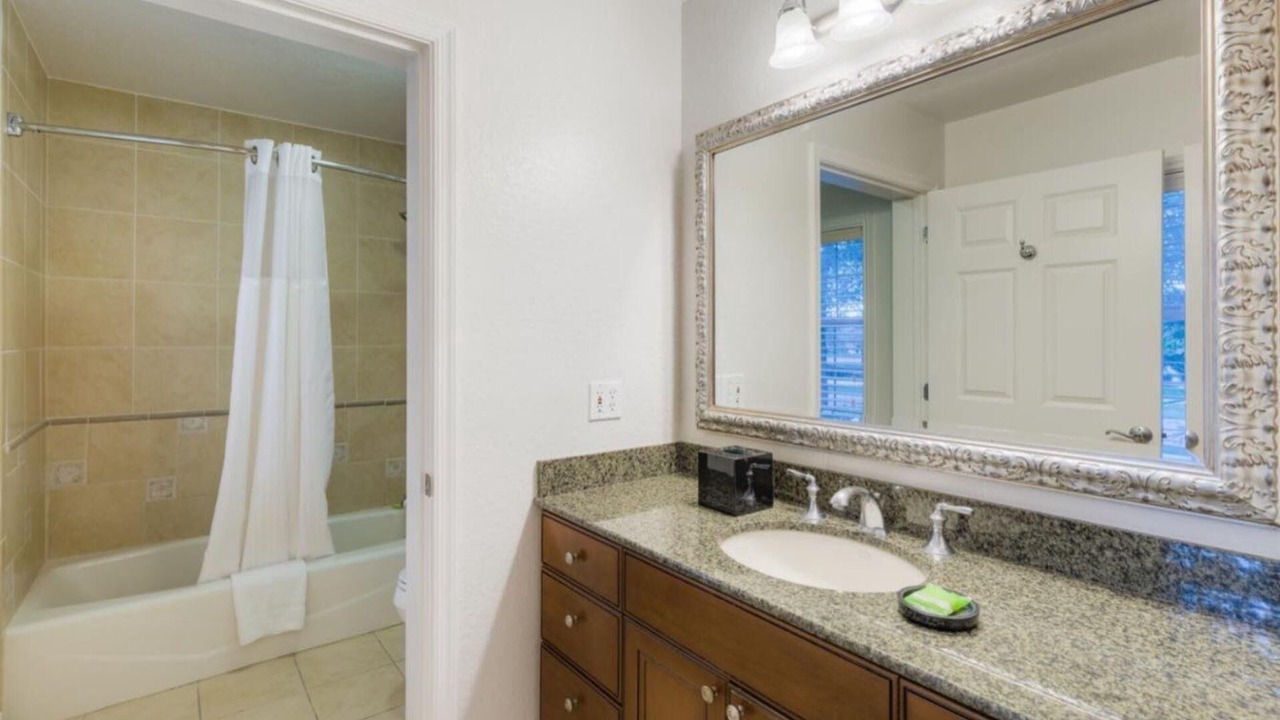 Photo of Bathroom in Reunion