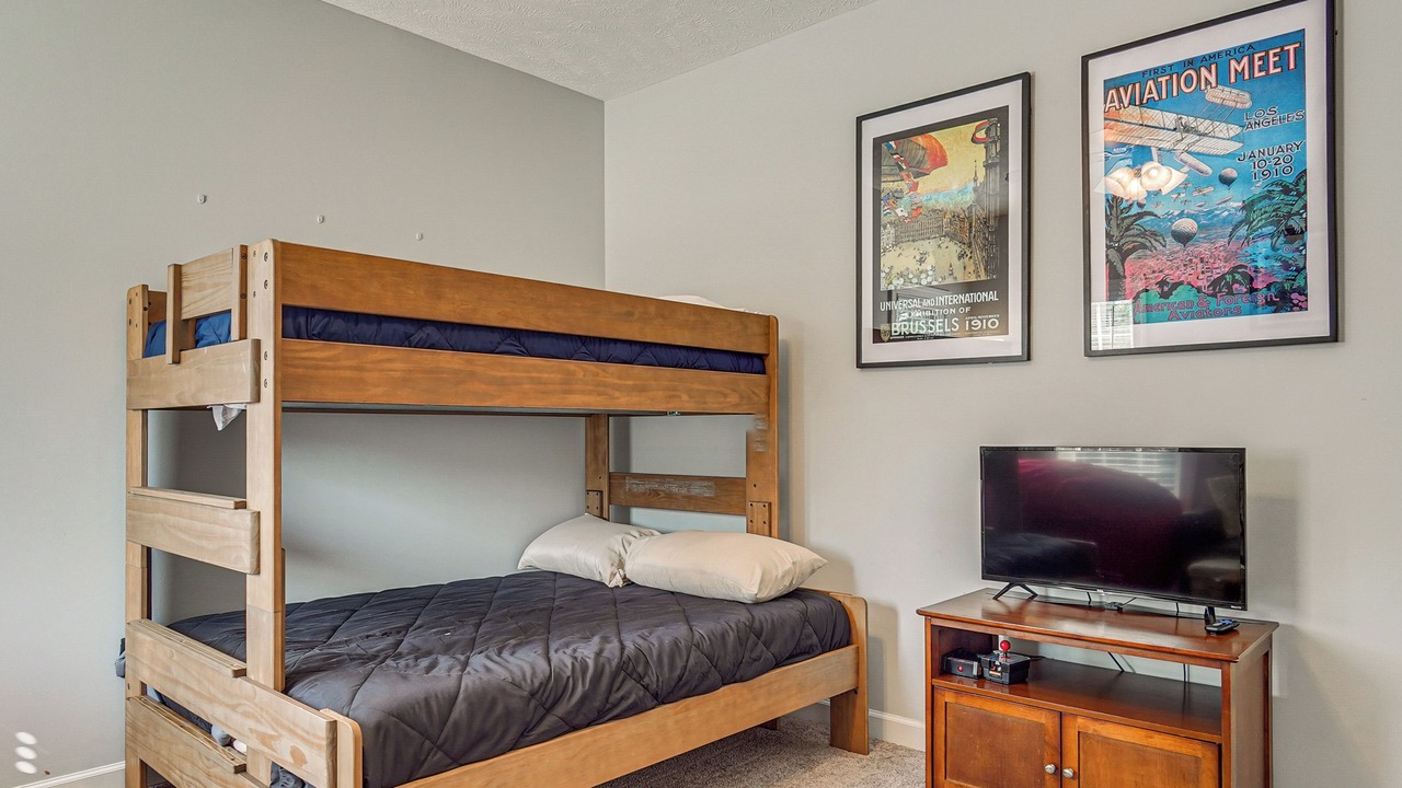 Photo of Bedroom in Olivia