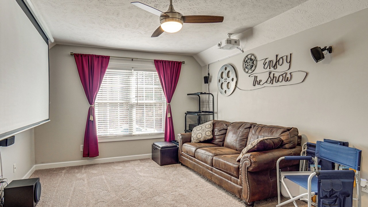 Photo of Bedroom in Olivia
