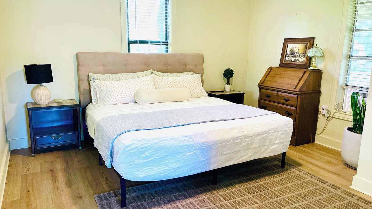 Photo of Bedroom in Kyle