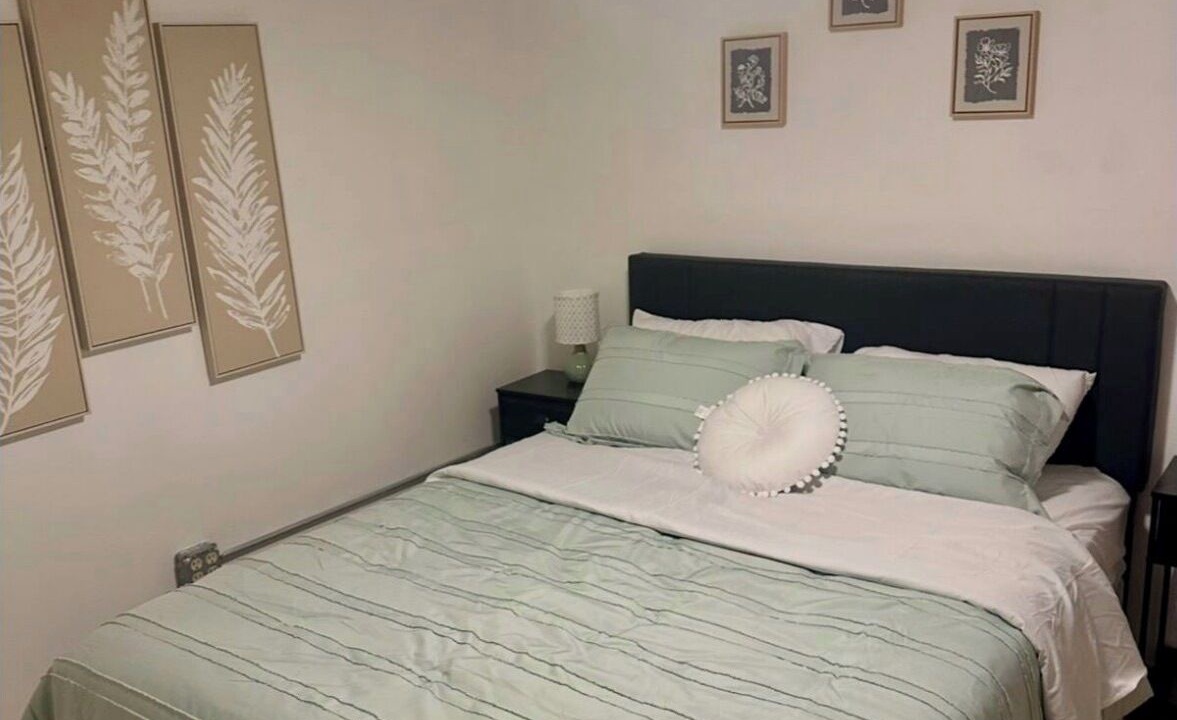 Photo of Bedroom in Flint