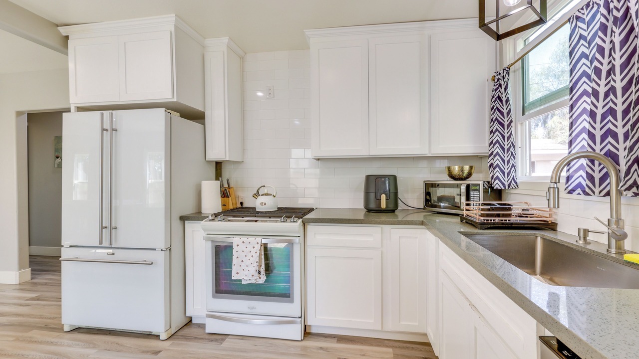 Photo of Kitchen in Hanford