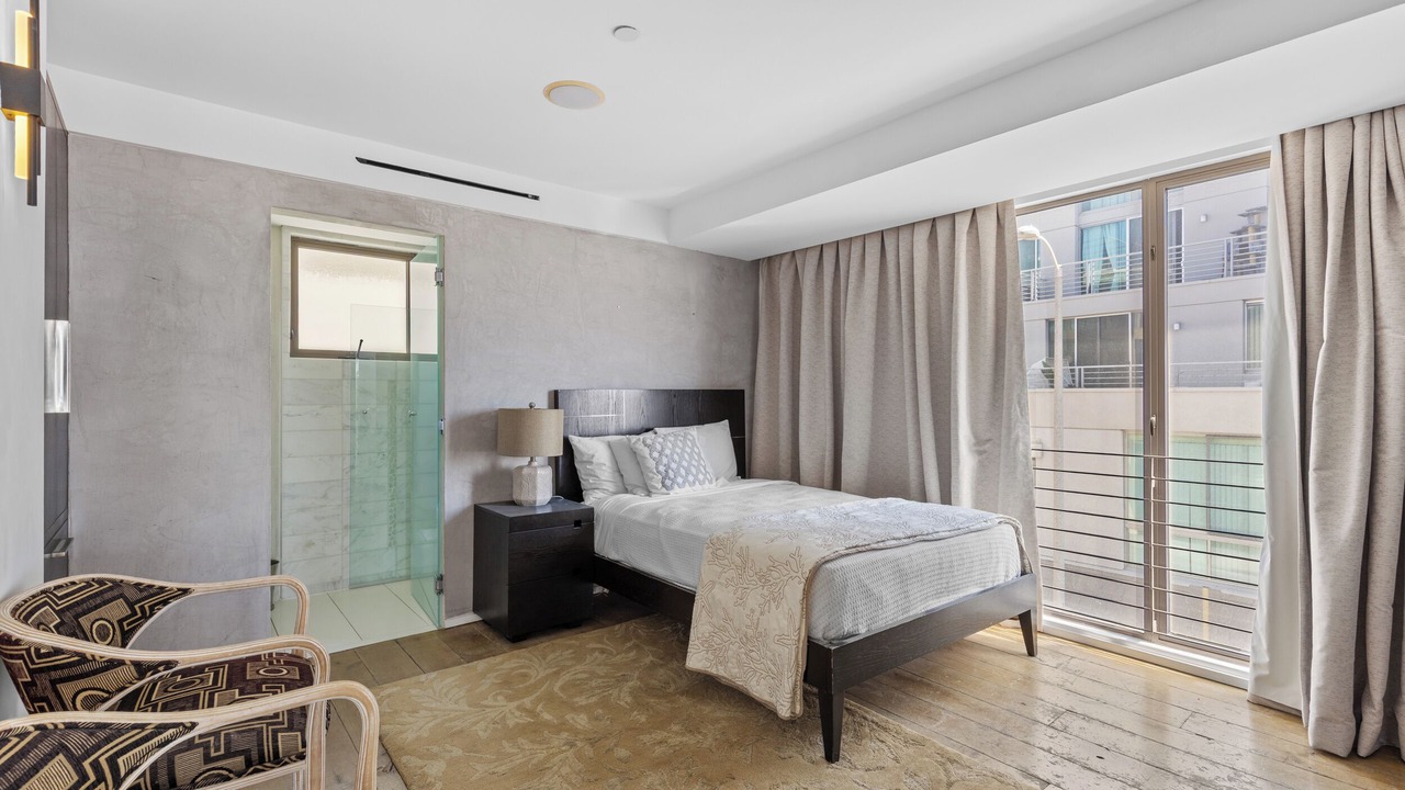 Photo of Bedroom in Downtown
