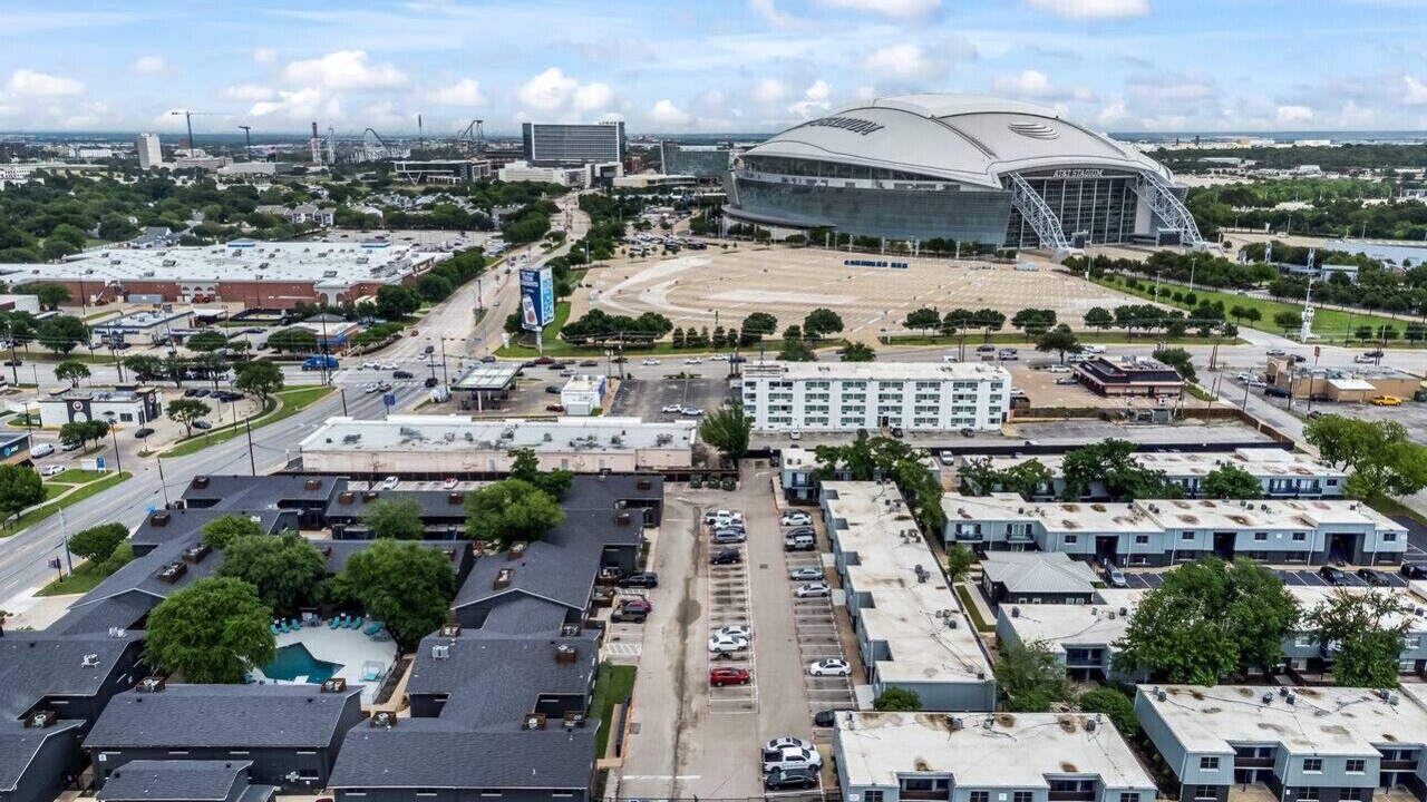 Photo of Others in Central Arlington