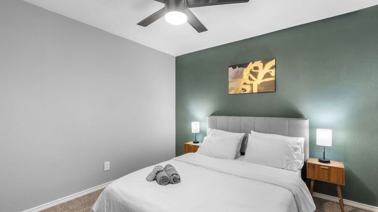 Photo of Bedroom in Central Arlington