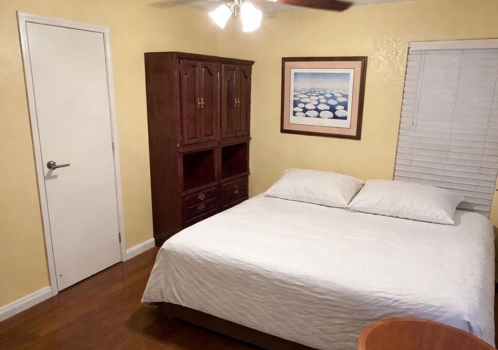 Photo of Bedroom in Central Arlington