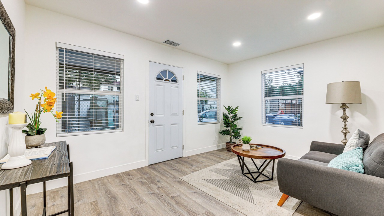 Photo of Livingroom in Los Angeles