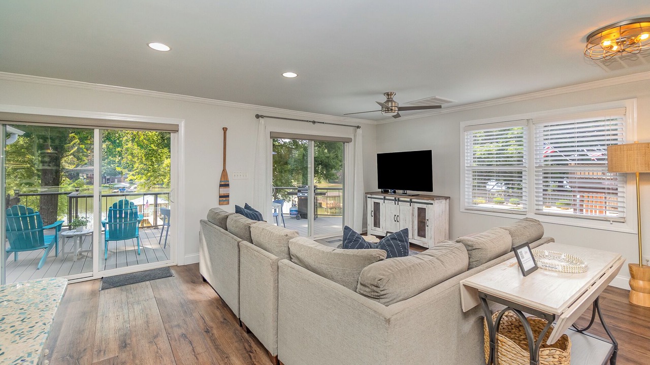 Photo of Livingroom in Mooresville