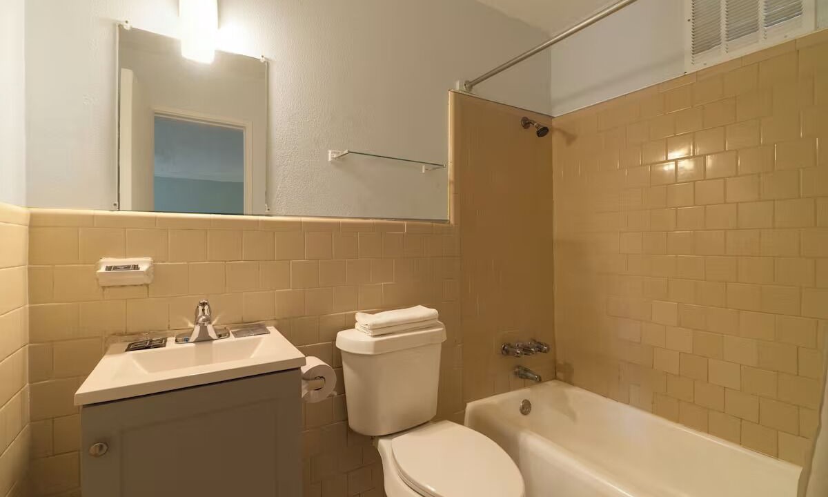 Photo of Bathroom in Clute