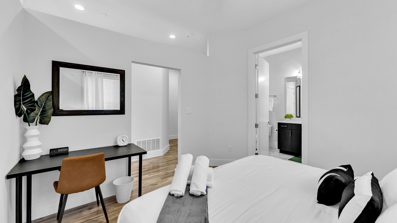 Photo of Bedroom in Oak Lawn