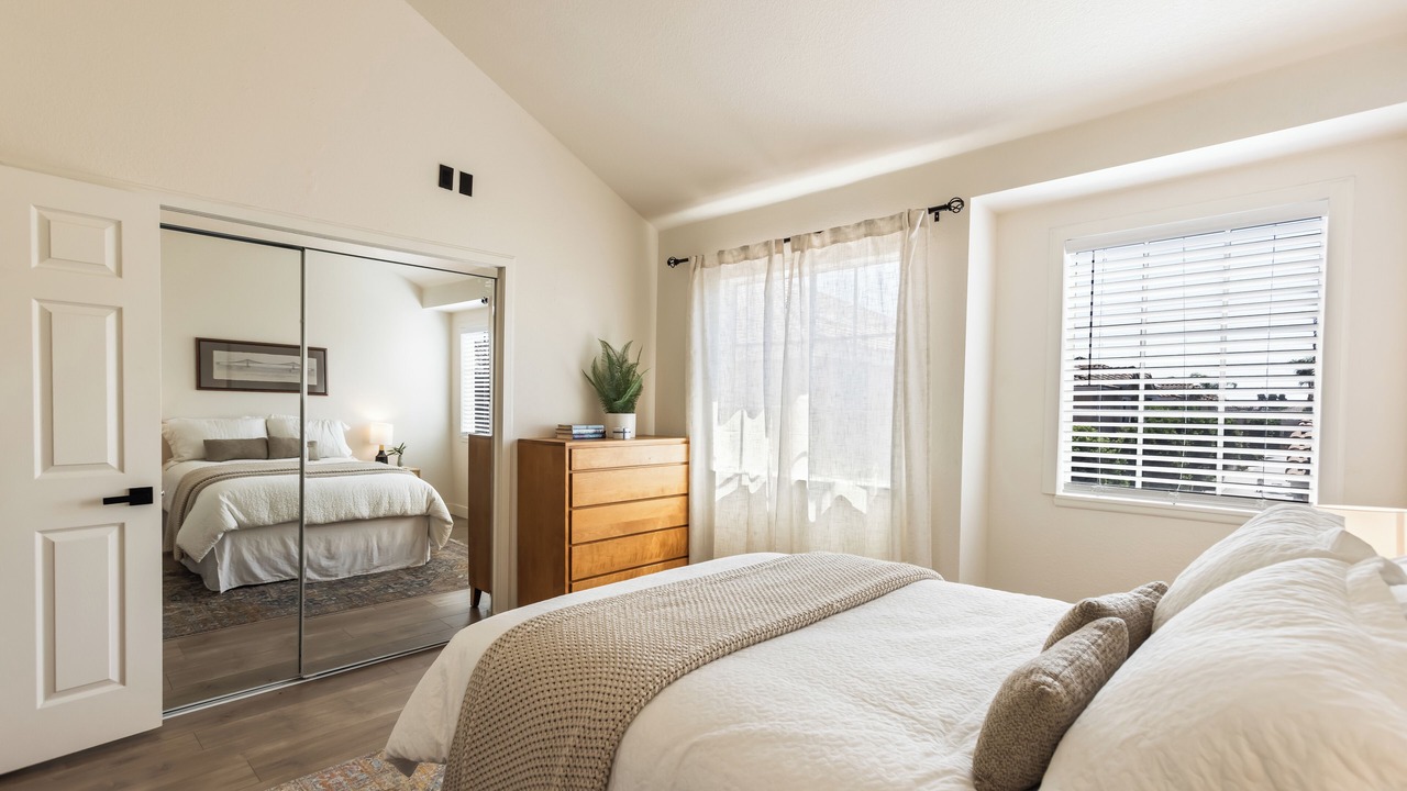 Photo of Bedroom in Hawthorne