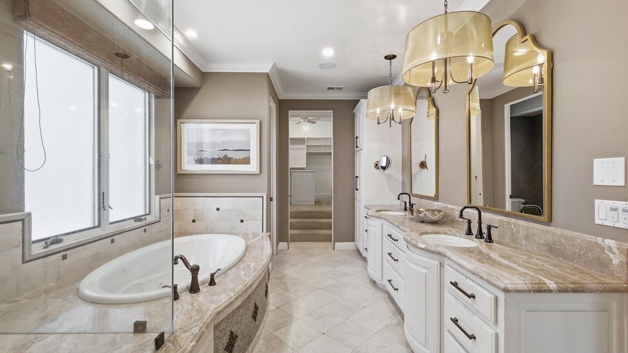 Photo of Bathroom in The Strand