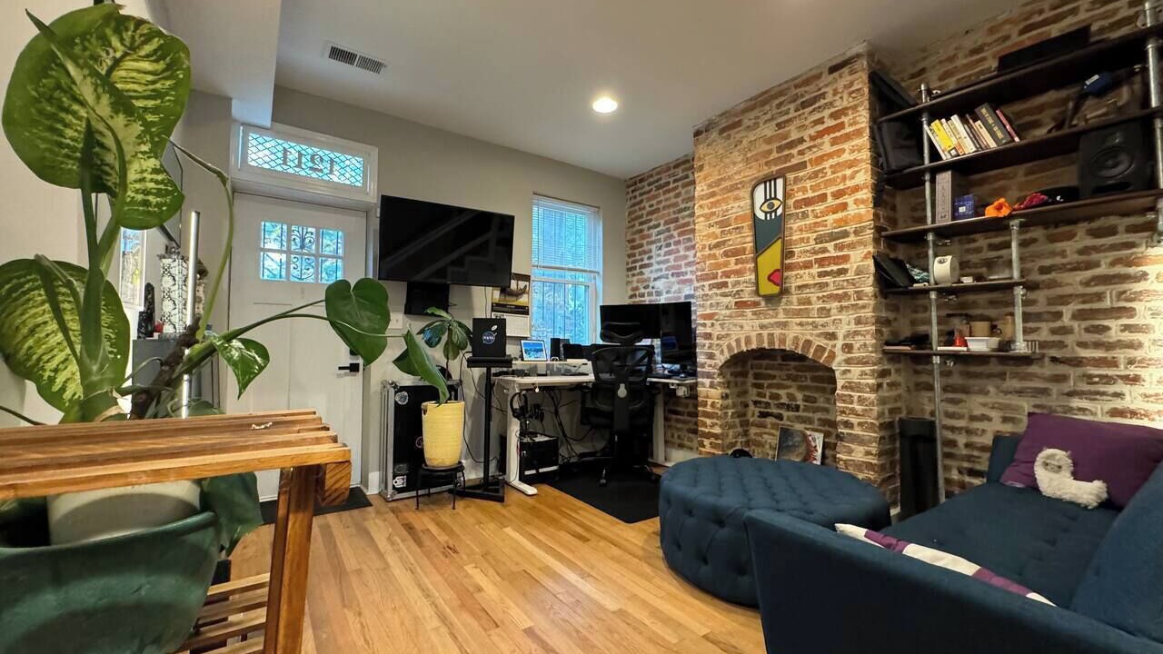 Photo of Livingroom in H Street Corridor