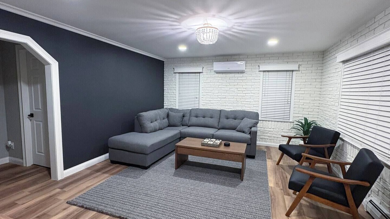Photo of Livingroom in Troy