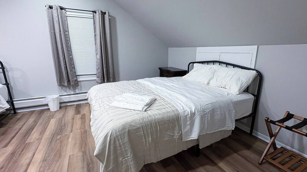 Photo of Bedroom in Troy