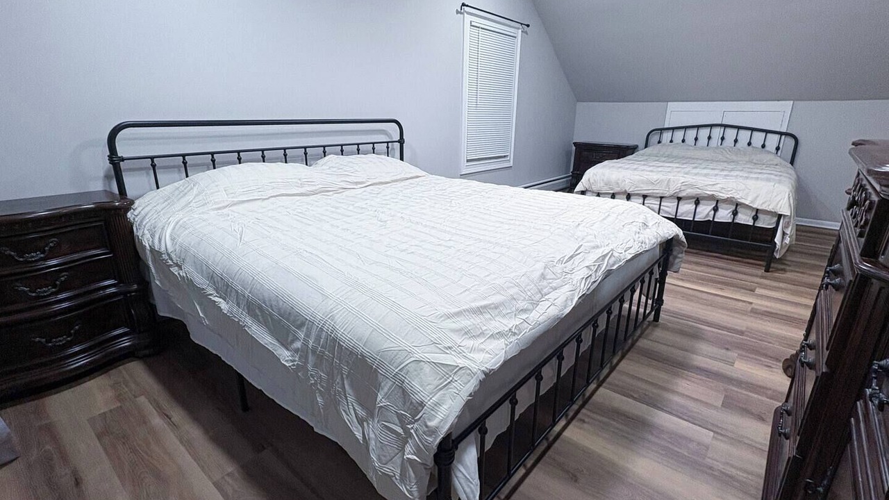 Photo of Bedroom in Troy