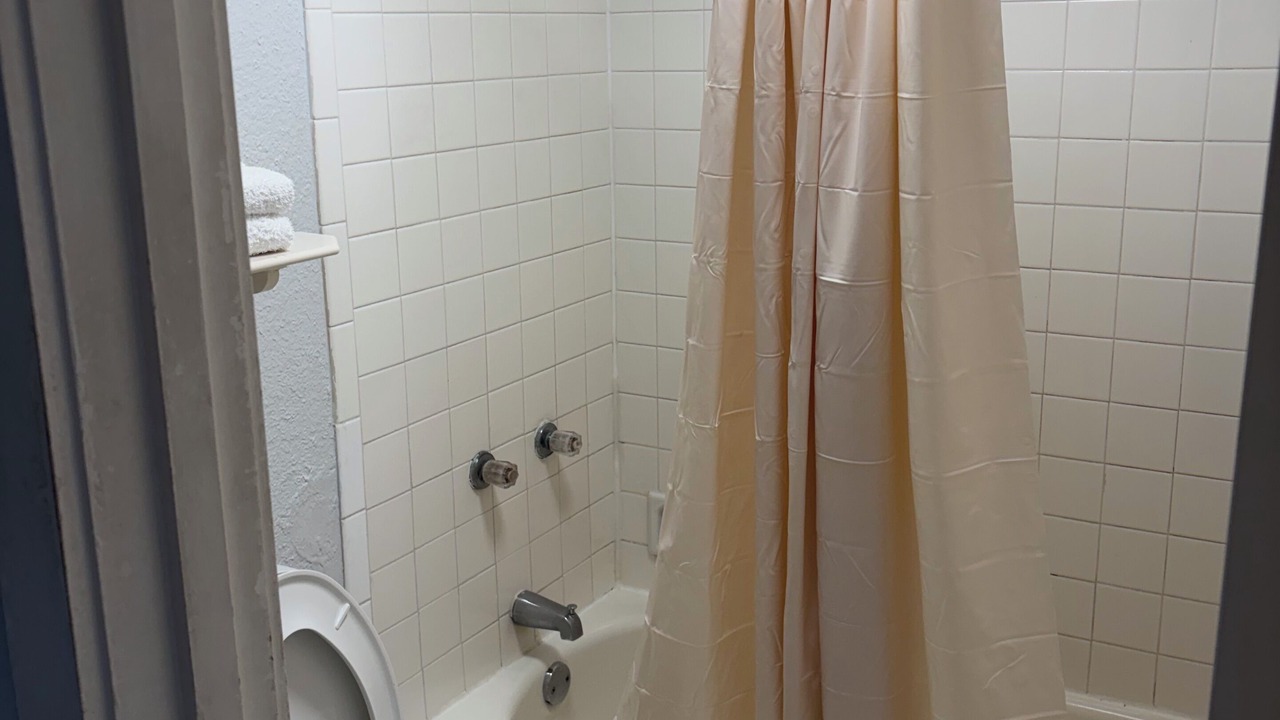 Photo of Bathroom in Clodine