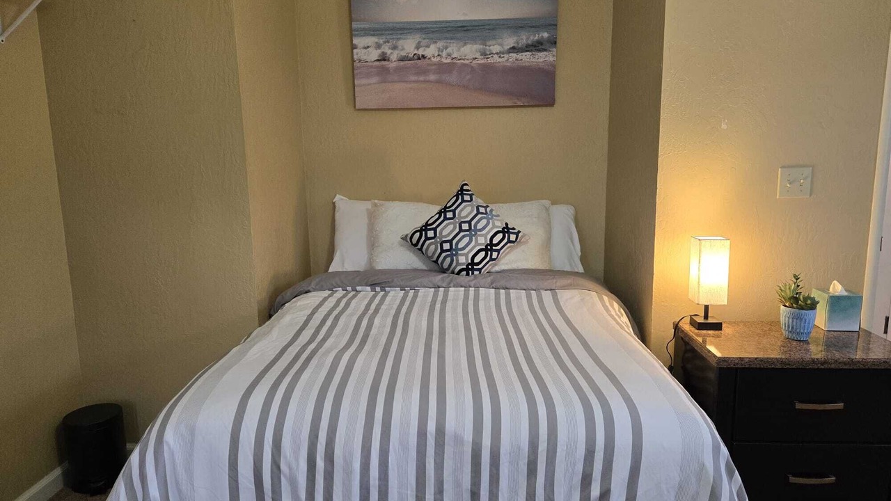 Photo of Bedroom in Hanford