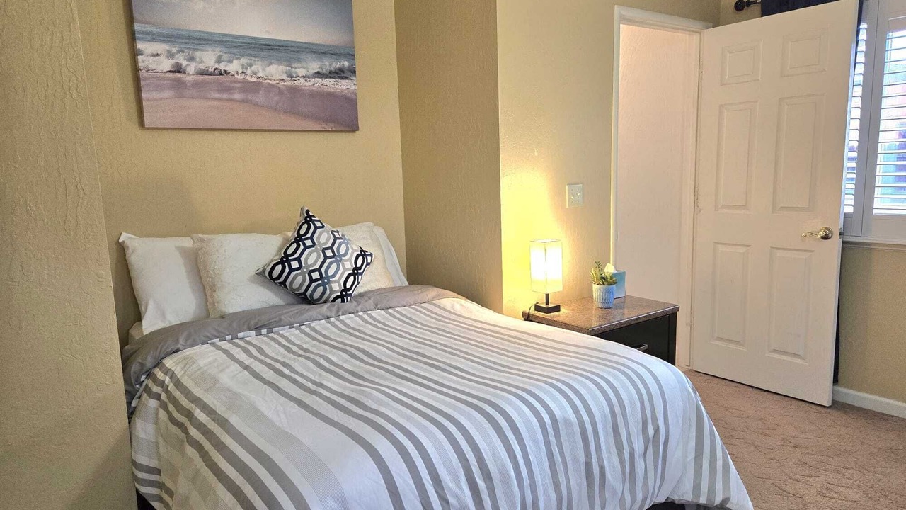 Photo of Bedroom in Hanford