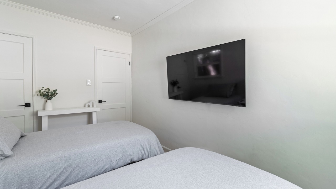Photo of Bedroom in La Crescenta