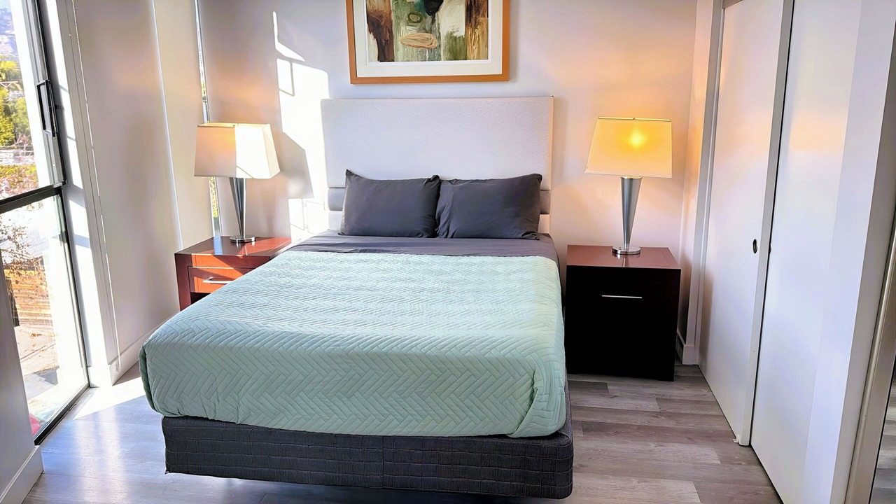 Photo of Bedroom in Fairfax District
