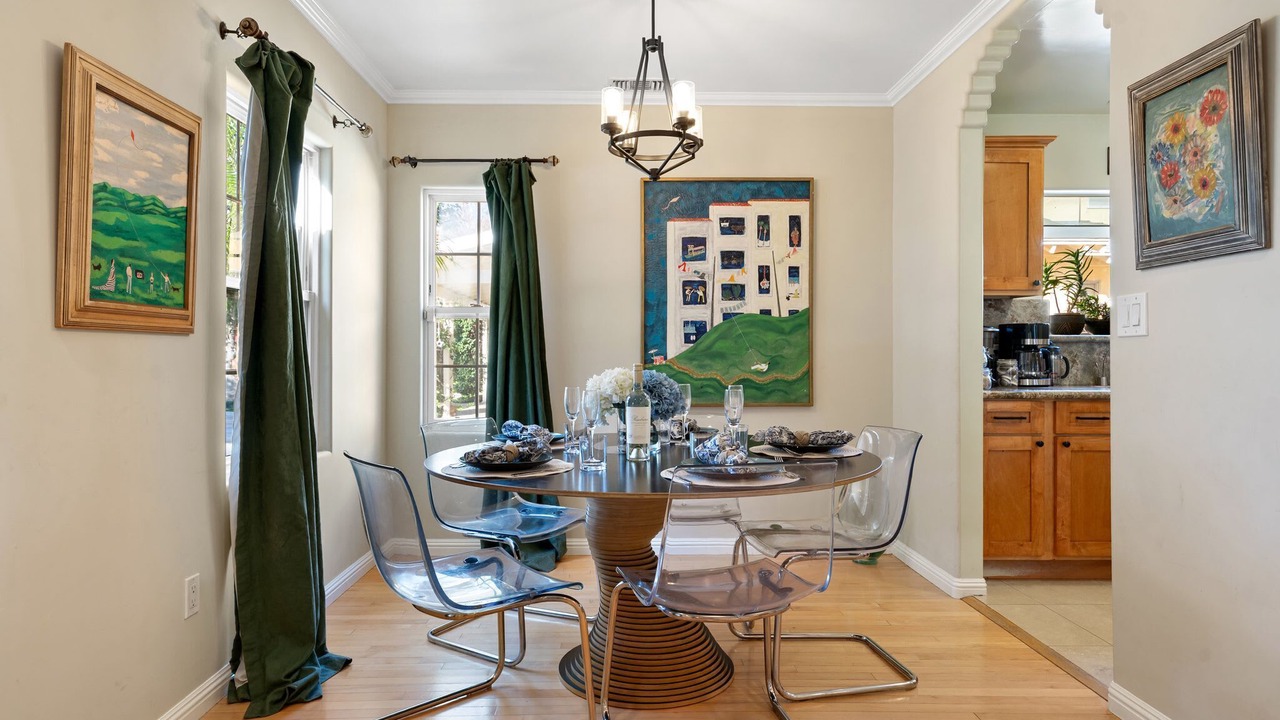 Photo of Bedroom in Burbank