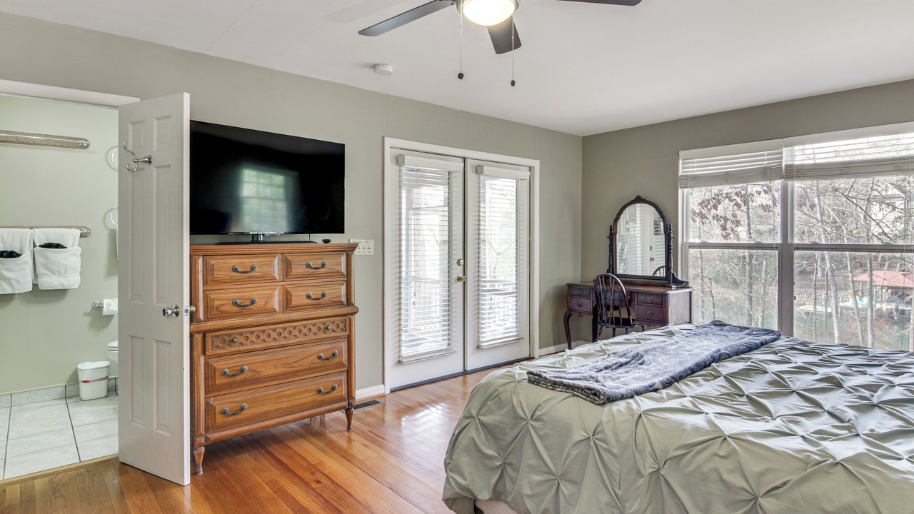 Photo of Bedroom in Bowling Green
