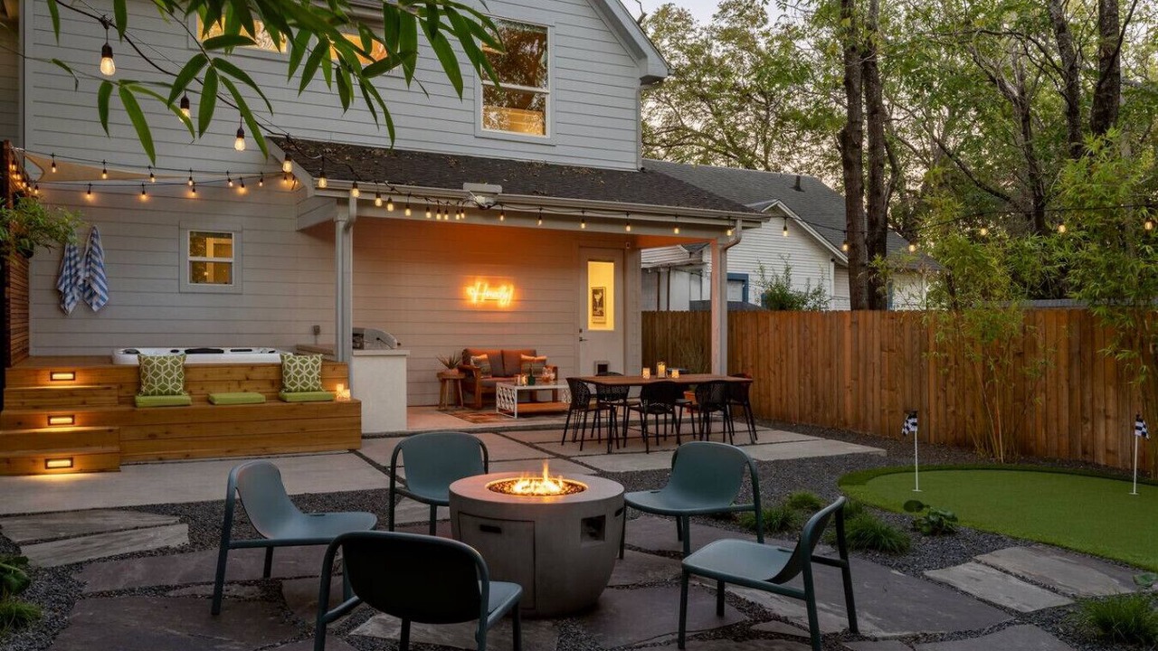 Photo of Outdoor in Govalle
