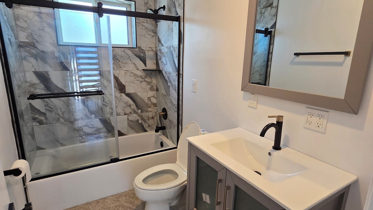Photo of Bathroom in North Arroyo