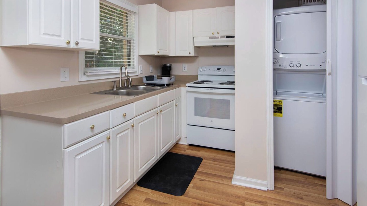 Photo of Kitchen in Ponderosa - Wingate