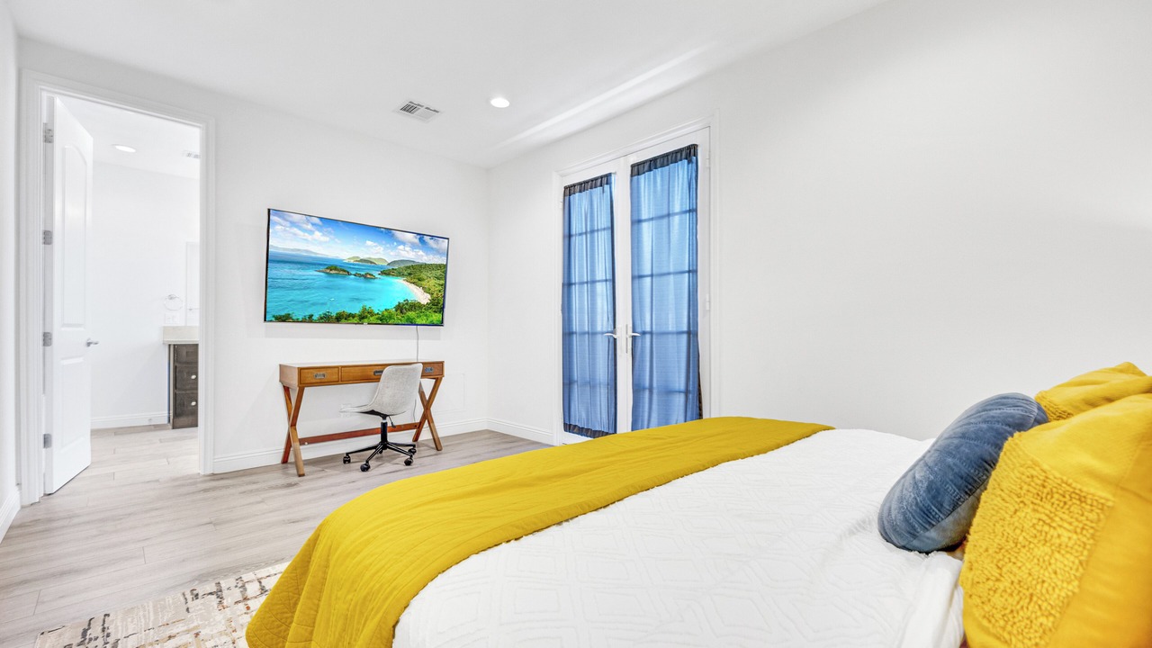 Photo of Bedroom in Mid Central