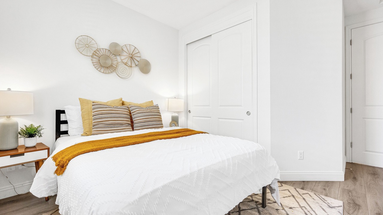 Photo of Bedroom in Mid Central