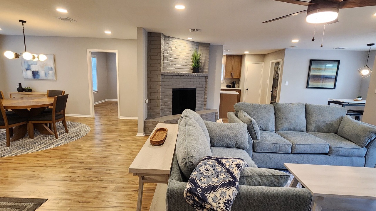 Photo of Livingroom in Cypress