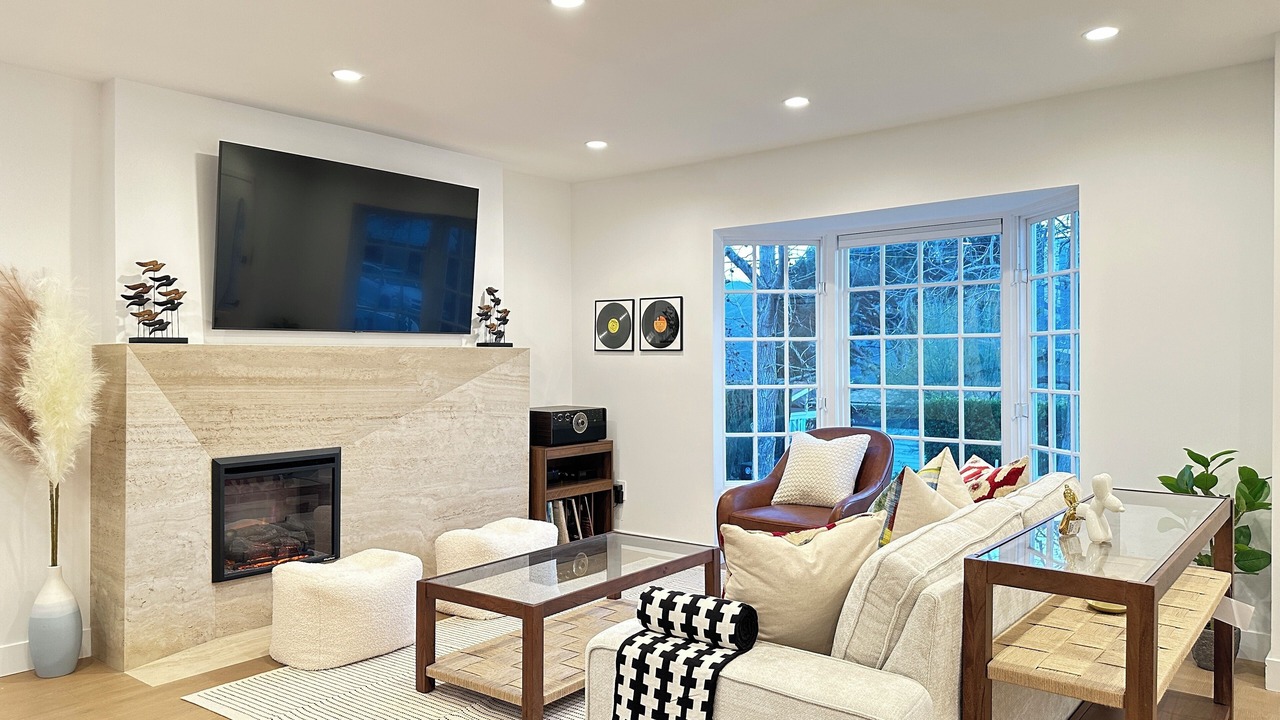 Photo of Livingroom in Crescenta Highlands