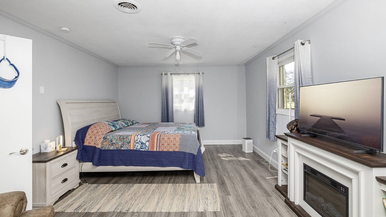 Photo of Bedroom in Huntersville